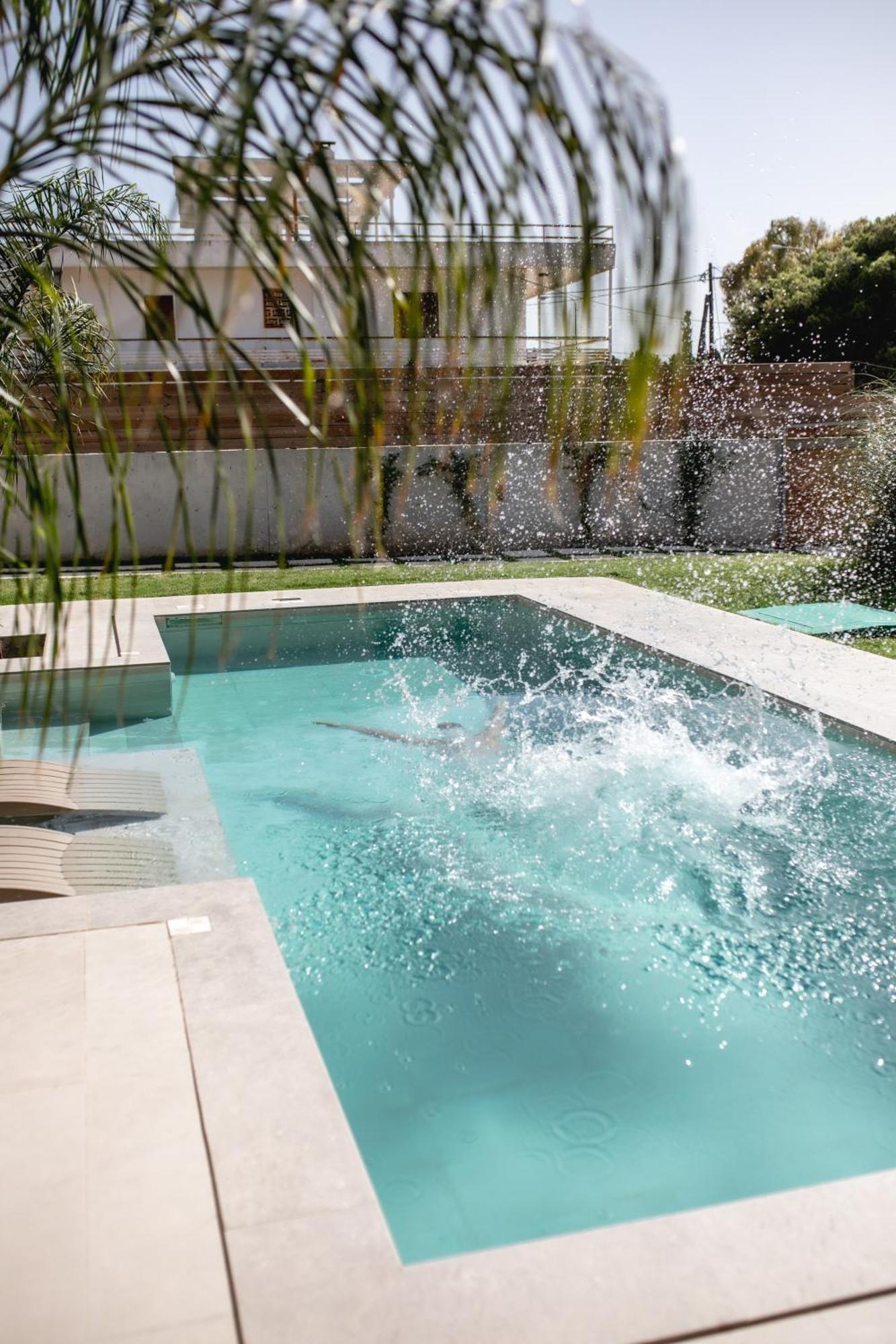 Villa Kala Loutraki - Private Pool & Sauna I Beach エクステリア 写真