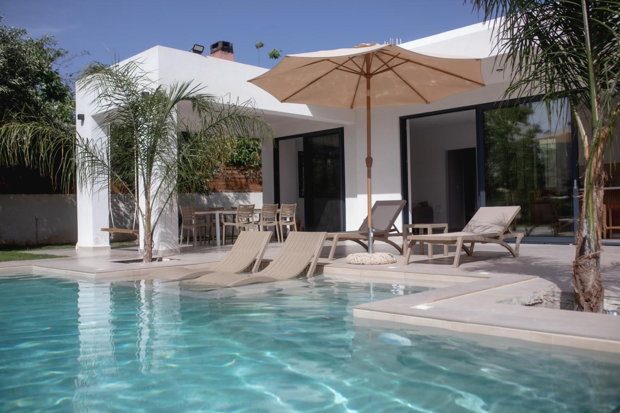 Villa Kala Loutraki - Private Pool & Sauna I Beach エクステリア 写真