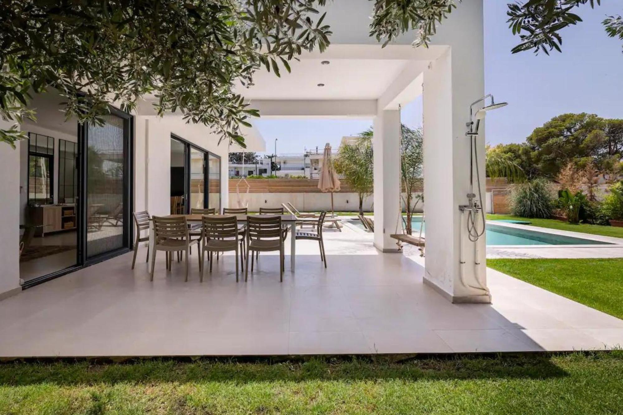 Villa Kala Loutraki - Private Pool & Sauna I Beach エクステリア 写真
