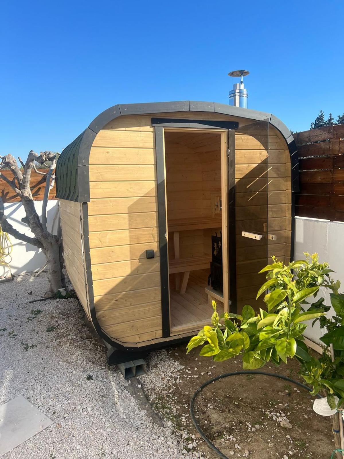 Villa Kala Loutraki - Private Pool & Sauna I Beach エクステリア 写真